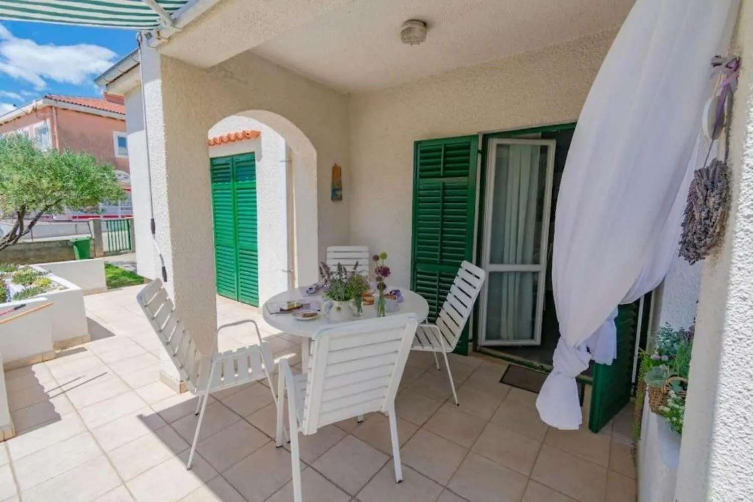 Holiday Home Katy - Free Private Parking And Garden Posedarje 0*,  Croatia